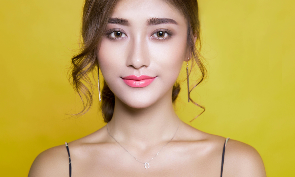 Glowing from Within: A Guide to Skin Whitening and Radiance"