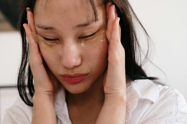 "Relief at Your Fingertips: A Guide to Soothing Headaches"